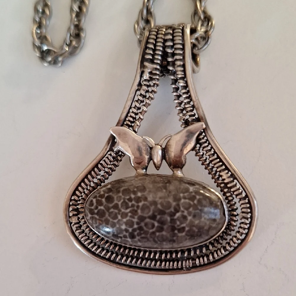 Genuine Stingray Coral And Sterling With Butterfly Slider Necklace - Picture 1 of 4